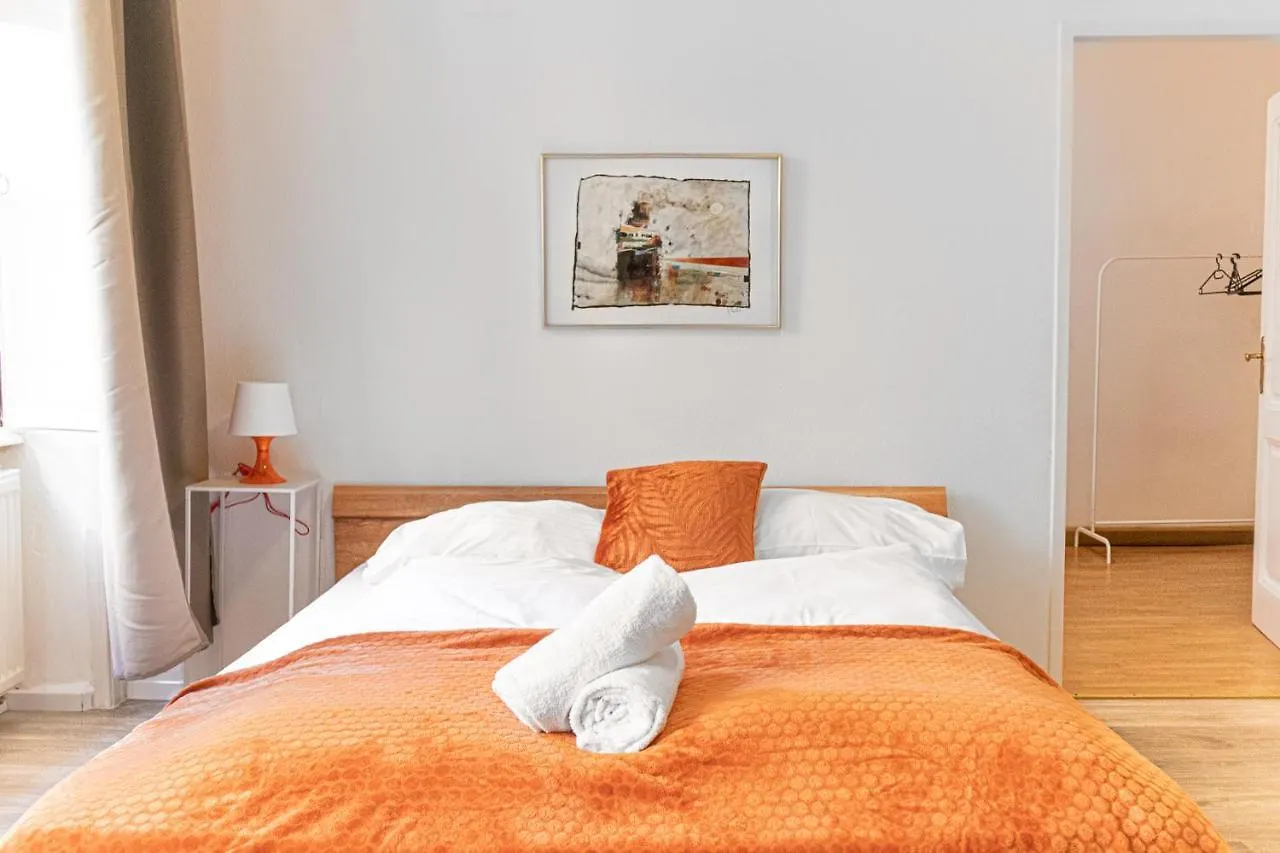 Gorgeous 2Br Apt. Central Located And Spacious Viena